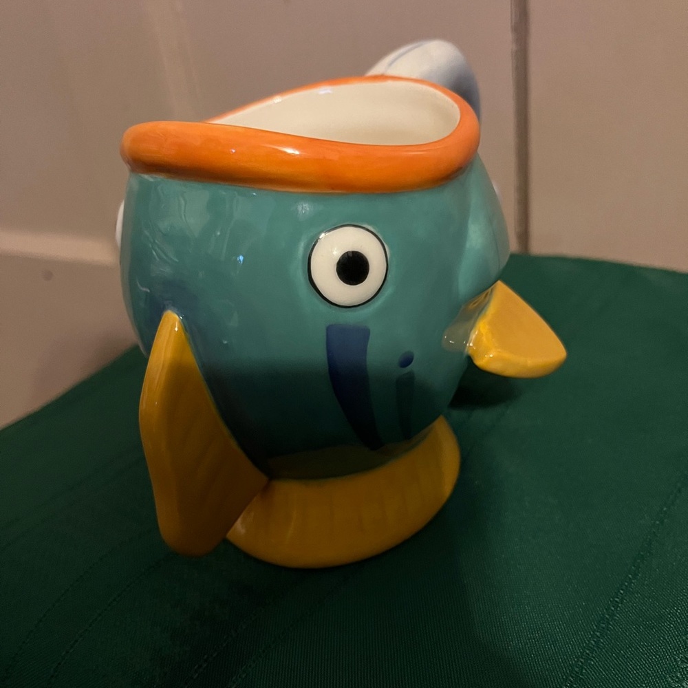 Coffee mate fish mug with fish handle coffee mug